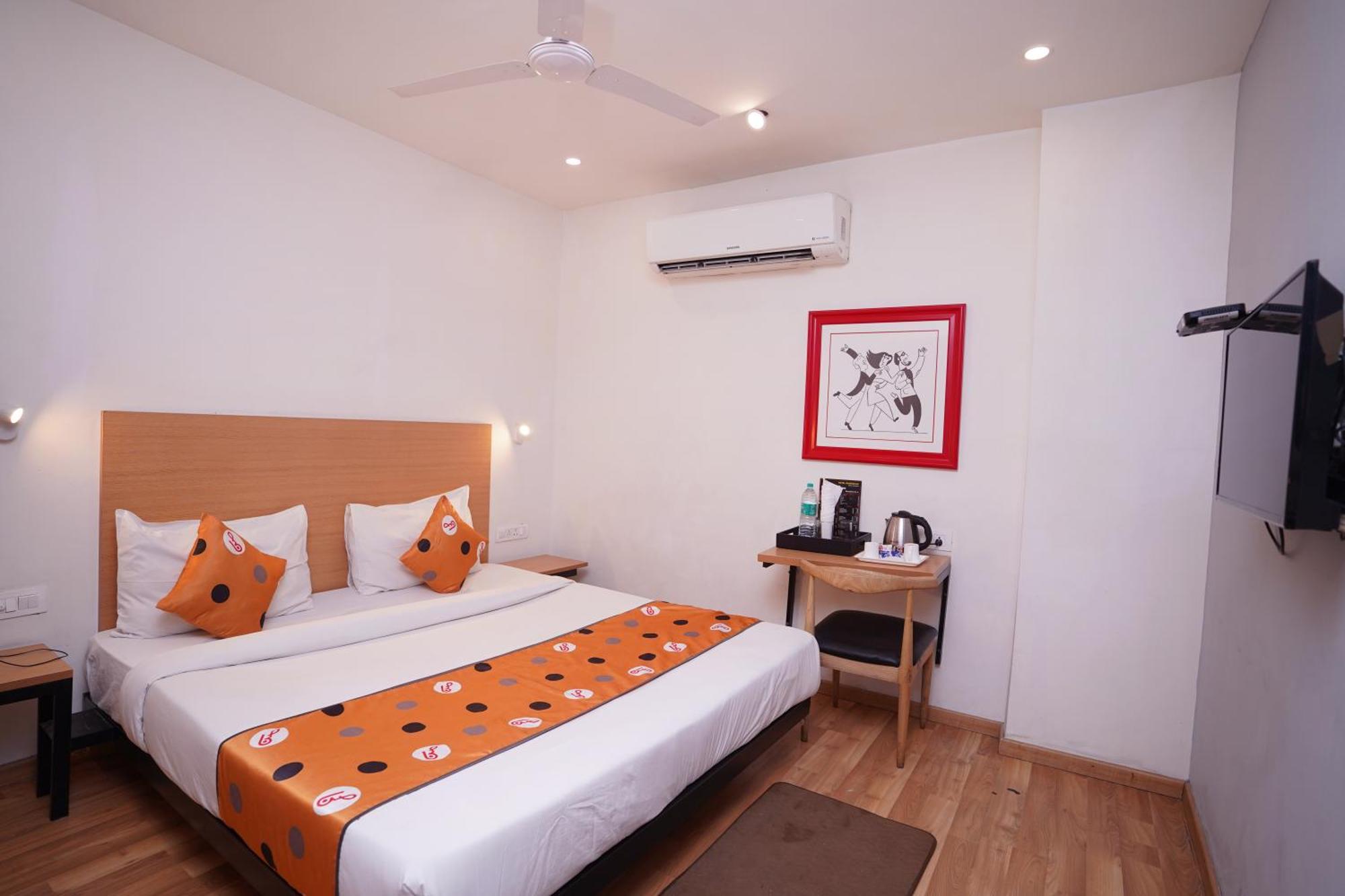 Hotel Mira Residency- Outer Ring Road, Paschim Vihar Delhi  Exterior photo
